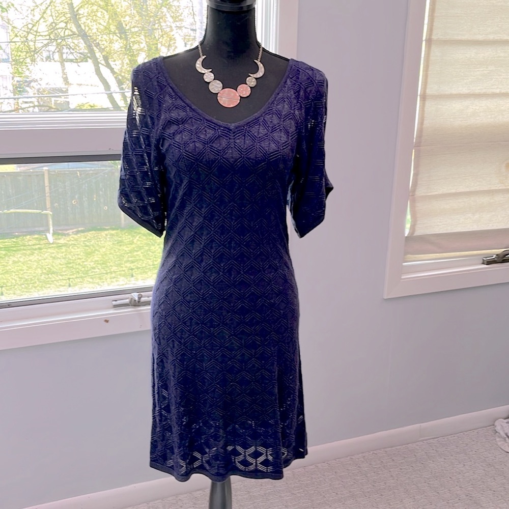 Lightweight cold shoulder sweater dress S